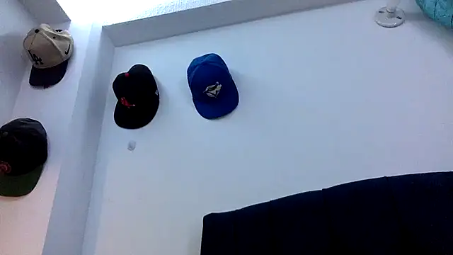 Snapshot of derek_smiith chatting on July 5, 2026, 1:54 am derek smiith online show from July 5, 2026, 1:54 am
