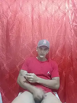 Snapshot of Heartsarm chatting on June 24, 2026, 3:54 pm Heartsarm online show from June 24, 2026, 3:54 pm