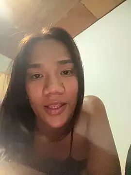 Snapshot of iloveyou_divine22 chatting on May 5, 2026, 2:36 am iloveyou divine22 online show from May 5, 2026, 2:36 am