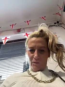 GG-Beautiful-Nightmare online show from April 11, 2026, 4:10 pm