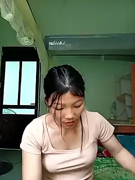 -Quyny- online show from April 15, 2026, 7:36 am