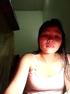 -Quyny- online show from April 2, 2026, 12:34 pm