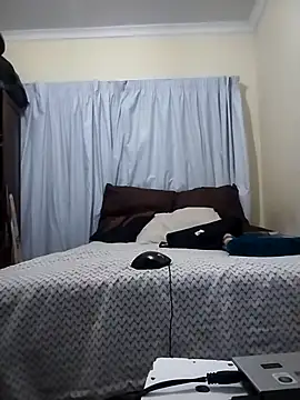 Snapshot of SteedyGee chatting on May 17, 2026, 8:53 pm SteedyGee online show from May 17, 2026, 8:53 pm