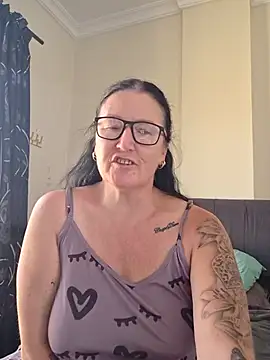 Snapshot of Flirty_Siennax chatting on June 26, 2026, 8:20 am Flirty Siennax online show from June 26, 2026, 8:20 am