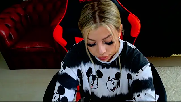 Ohh Nicole online show from April 7, 2026, 2:08 pm