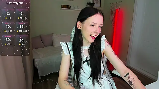 Snapshot of AnnaOddy chatting on May 10, 2026, 5:22 am AnnaOddy online show from May 10, 2026, 5:22 am