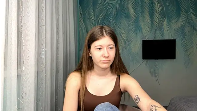 Kate Jomallona online show from April 12, 2026, 1:47 pm