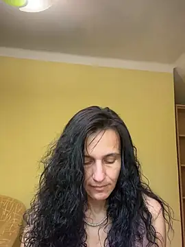 Snapshot of StellaMia263 chatting on July 18, 2026, 9:18 am StellaMia263 online show from July 18, 2026, 9:18 am