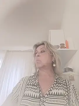 Anabel-456 online show from April 12, 2026, 4:43 pm