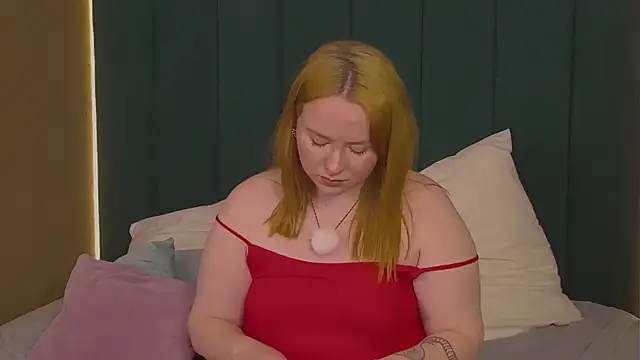 MarianBush online show from April 14, 2026, 3:22 am