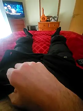 Vale1710 online show from April 19, 2026, 2:51 pm