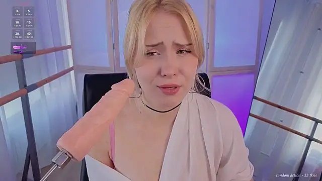 molly bloom online show from April 21, 2026, 2:12 pm