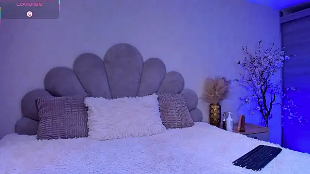 maia lion online show from April 9, 2026, 2:24 am