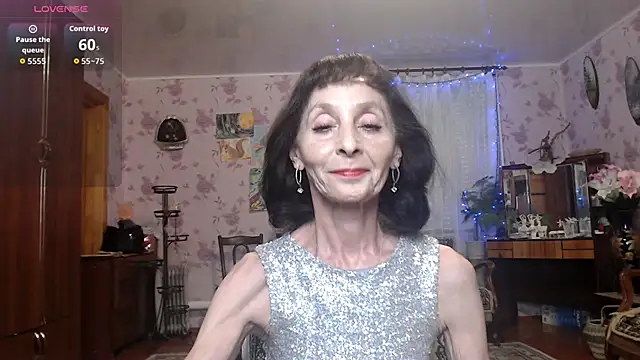 Snapshot of Shooting-Star- chatting on May 31, 2026, 7:36 pm Shooting-Star- online show from May 31, 2026, 7:36 pm