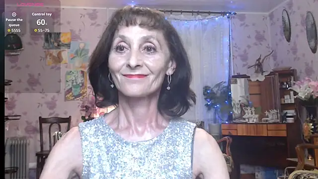 Snapshot of Shooting-Star- chatting on July 2, 2026, 7:09 pm Shooting-Star- online show from July 2, 2026, 7:09 pm