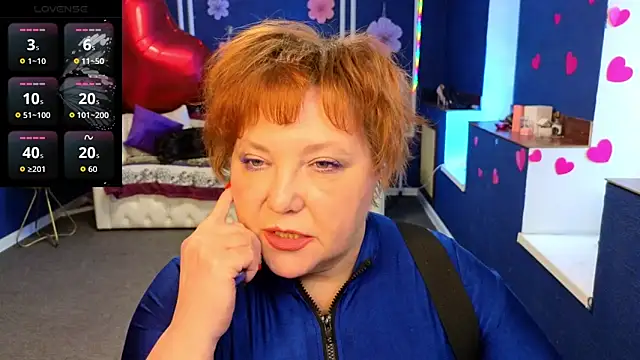 Kira Kingslee online show from April 10, 2026, 12:12 pm