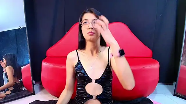 jazminswee online show from April 17, 2026, 8:00 pm