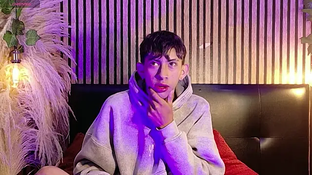 Tommy Fox online show from April 13, 2026, 12:53 pm