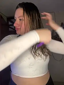 Eliee--Roth online show from July 17, 2026, 10:51 pm