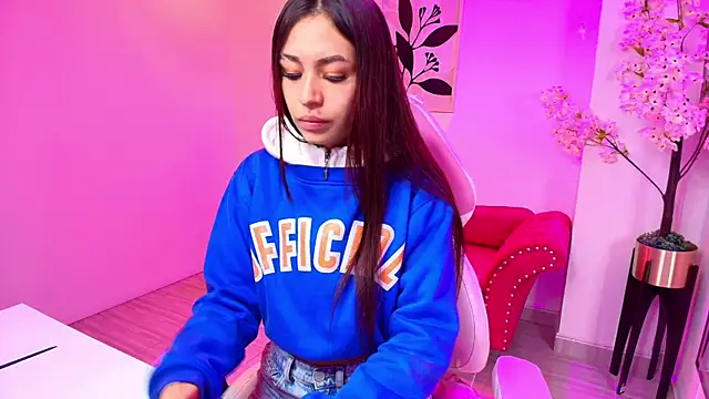 Charlotte bower online show from March 31, 2026, 11:23 am