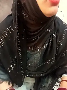 Miss Noor   online show from April 10, 2026, 6:09 am