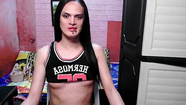 Bella CiaoX online show from April 8, 2026, 10:33 pm