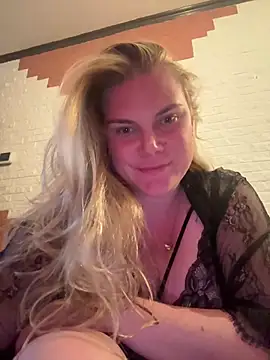 Snapshot of SexyBlondJoanna-Exclusief chatting on May 18, 2026, 7:07 pm SexyBlondJoanna-Exclusief online show from May 18, 2026, 7:07 pm