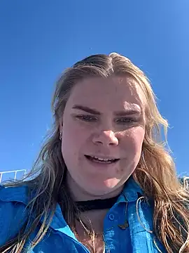 SexyBlondJoanna-Exclusief online show from April 14, 2026, 9:14 am