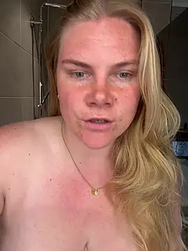 Snapshot of SexyBlondJoanna-Exclusief chatting on May 4, 2026, 11:13 am SexyBlondJoanna-Exclusief online show from May 4, 2026, 11:13 am