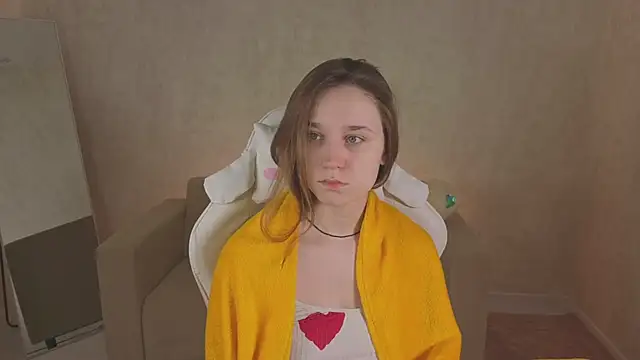 SweetieBlush online show from April 16, 2026, 2:34 am