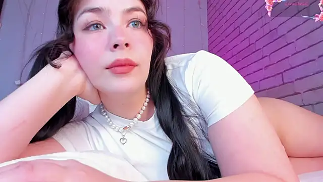 Snapshot of NatalForsy chatting on June 1, 2026, 10:26 am NatalForsy online show from June 1, 2026, 10:26 am