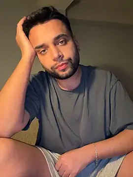 Arin21201 online show from April 1, 2026, 8:06 pm