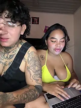 lunaa love online show from April 8, 2026, 12:45 am