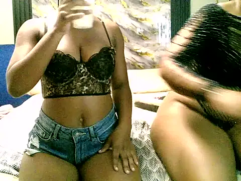 FreakyBUNNYWORXXX online show from April 10, 2026, 6:26 pm