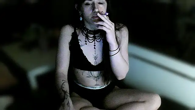 Snapshot of Watterbunny chatting on April 18, 2026, 7:07 pm Watterbunny online show from April 18, 2026, 7:07 pm