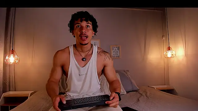 Snapshot of dominik_drake chatting on May 25, 2026, 12:37 pm dominik drake online show from May 25, 2026, 12:37 pm