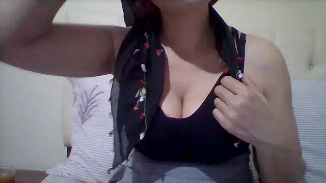 Snapshot of busex25 chatting on July 25, 2026, 8:59 pm busex25 online show from July 25, 2026, 8:59 pm
