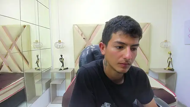 CaballeroNocturno  online show from April 16, 2026, 4:35 am