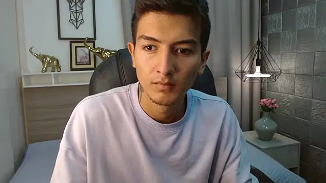 CaballeroNocturno  online show from April 11, 2026, 1:57 am