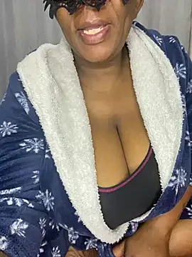 BoobsQueeen online show from May 26, 2026, 4:21 am