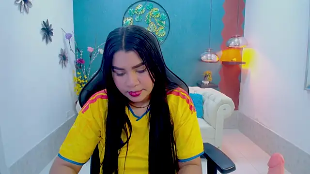 ValeryBliss  online show from April 15, 2026, 11:38 pm