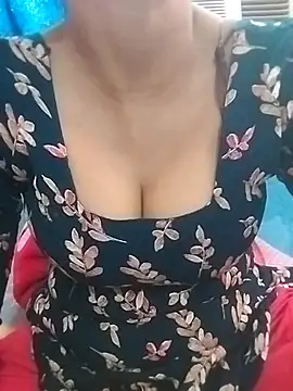 Pinky-hot11 online show from April 23, 2026, 6:20 am