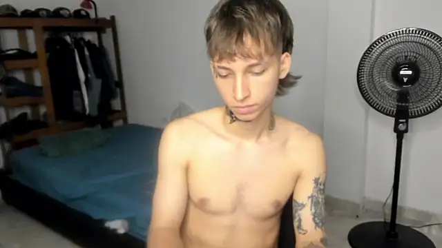 xam winn online show from April 16, 2026, 9:39 pm