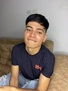 Snapshot of Miguelponce01 chatting on July 15, 2026, 11:56 pm Miguelponce01 online show from July 15, 2026, 11:56 pm