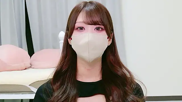 Snapshot of rena_1 chatting on May 14, 2026, 12:35 pm rena 1 online show from May 14, 2026, 12:35 pm