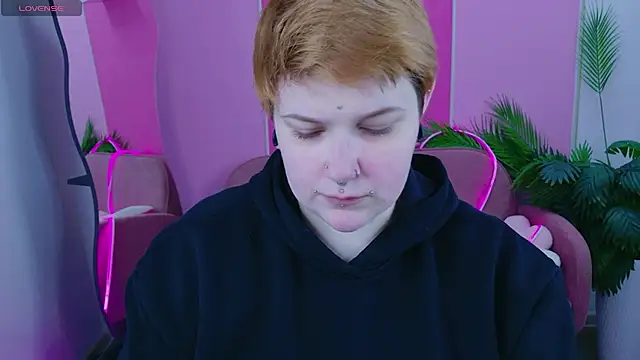 Edna Davis online show from April 6, 2026, 7:53 am