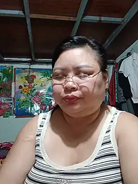 Snapshot of Monglan-c chatting on June 19, 2026, 12:49 am Monglan-c online show from June 19, 2026, 12:49 am