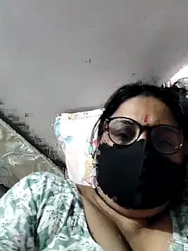 purvi46 online show from June 1, 2026, 5:29 am