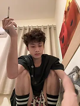 Snapshot of sexyboy-3525 chatting on May 10, 2026, 3:43 am sexyboy-3525 online show from May 10, 2026, 3:43 am