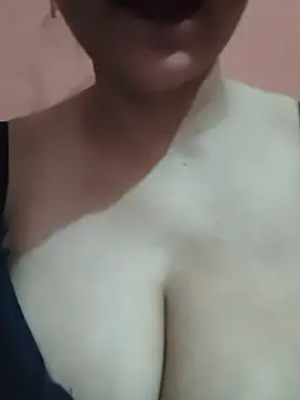 Snapshot of ZOYA_KHAN-123 chatting on July 11, 2026, 6:03 am ZOYA KHAN-123 online show from July 11, 2026, 6:03 am